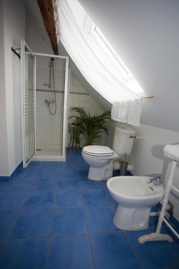 Bed and Breakfast Les Jarrieres Dame-Marie-les-Bois Exterior foto